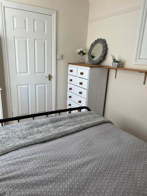 1 Bedroom Flat Sleeps 4 In Abingdon Oxfordshire Exterior foto