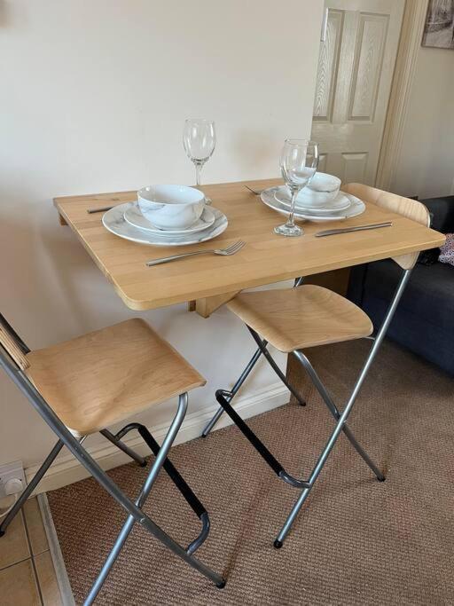 1 Bedroom Flat Sleeps 4 In Abingdon Oxfordshire Exterior foto